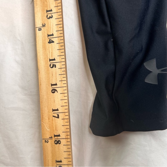Under Armour Women’s Yoga Compression Capri Leggings Black Size M L051022 - Picture 4 of 5
